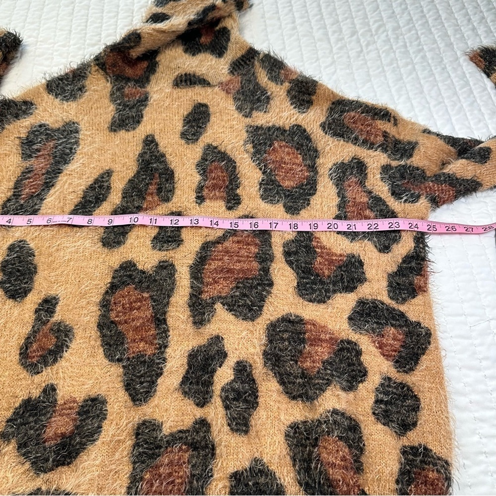 Show Me Your MuMu Women’s Fatima Turtleneck Sweater Cheetah Fever Knit Size XS - Picture 6 of 16